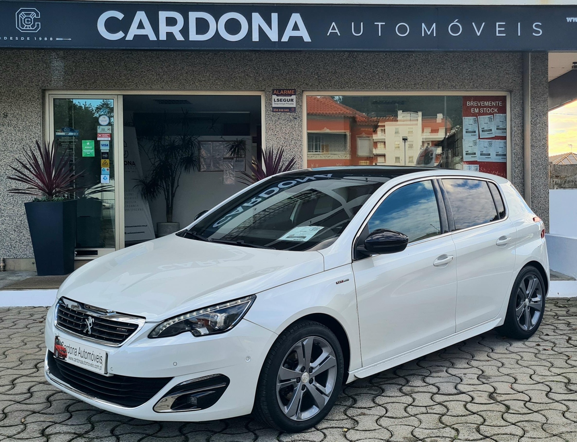 PEUGEOT 308 1.2 GT LINE PEUGEOT 308 1.2 GT LINE