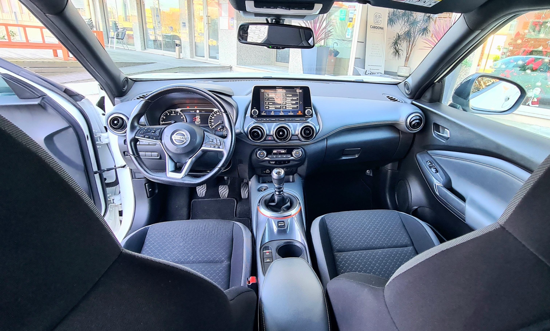 NISSAN JUKE 1.0 TCE CONNECT NISSAN JUKE 1.0 TCE CONNECT