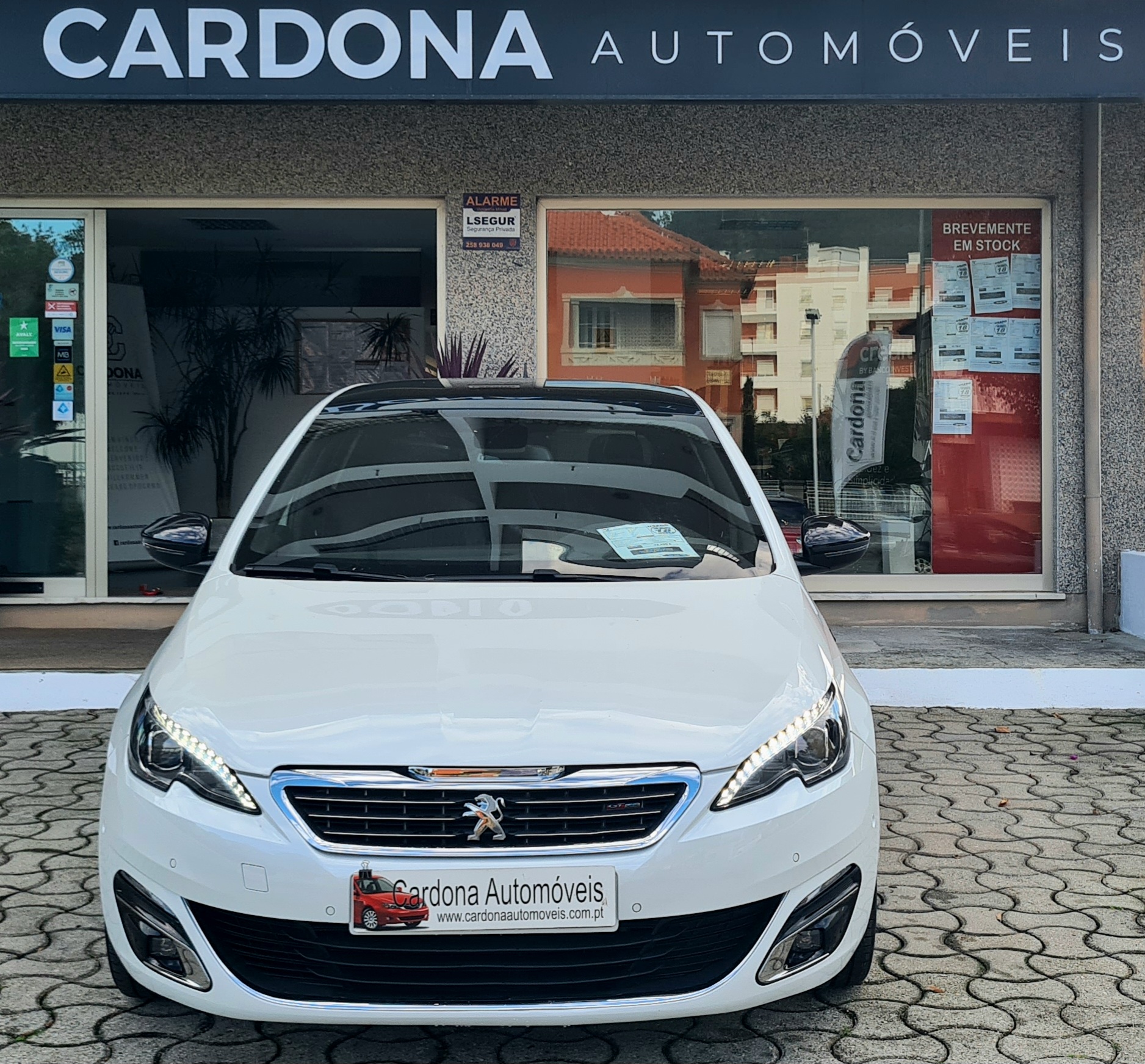 PEUGEOT 308 1.2 GT LINE PEUGEOT 308 1.2 GT LINE