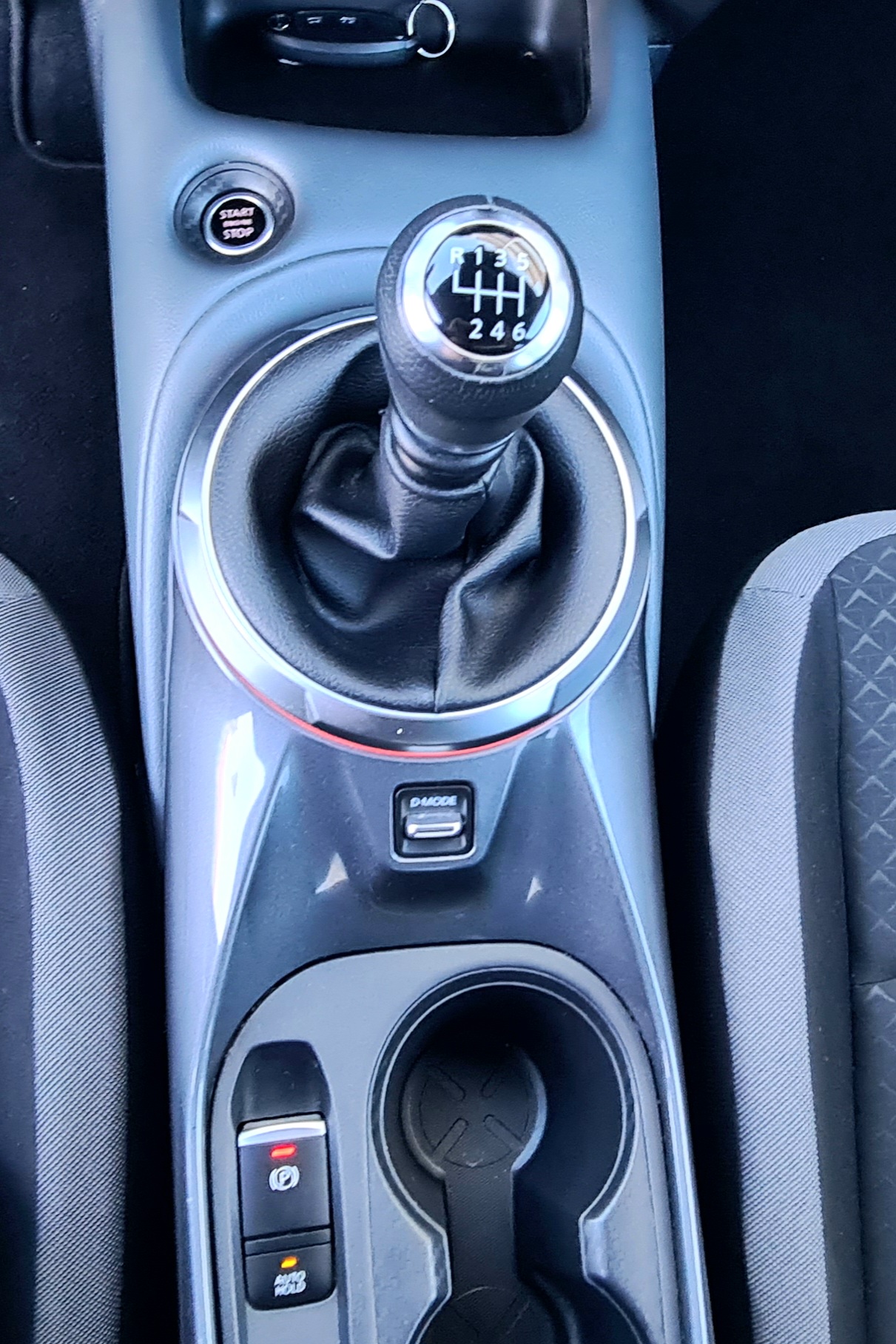 NISSAN JUKE 1.0 TCE CONNECT NISSAN JUKE 1.0 TCE CONNECT