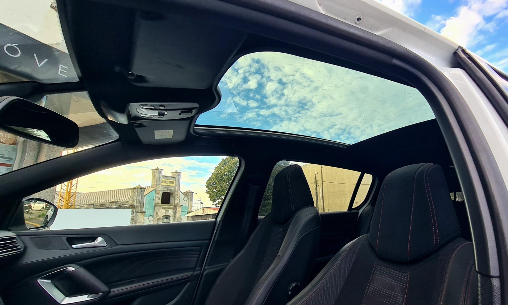 PEUGEOT 308 1.2 GT LINE PEUGEOT 308 1.2 GT LINE