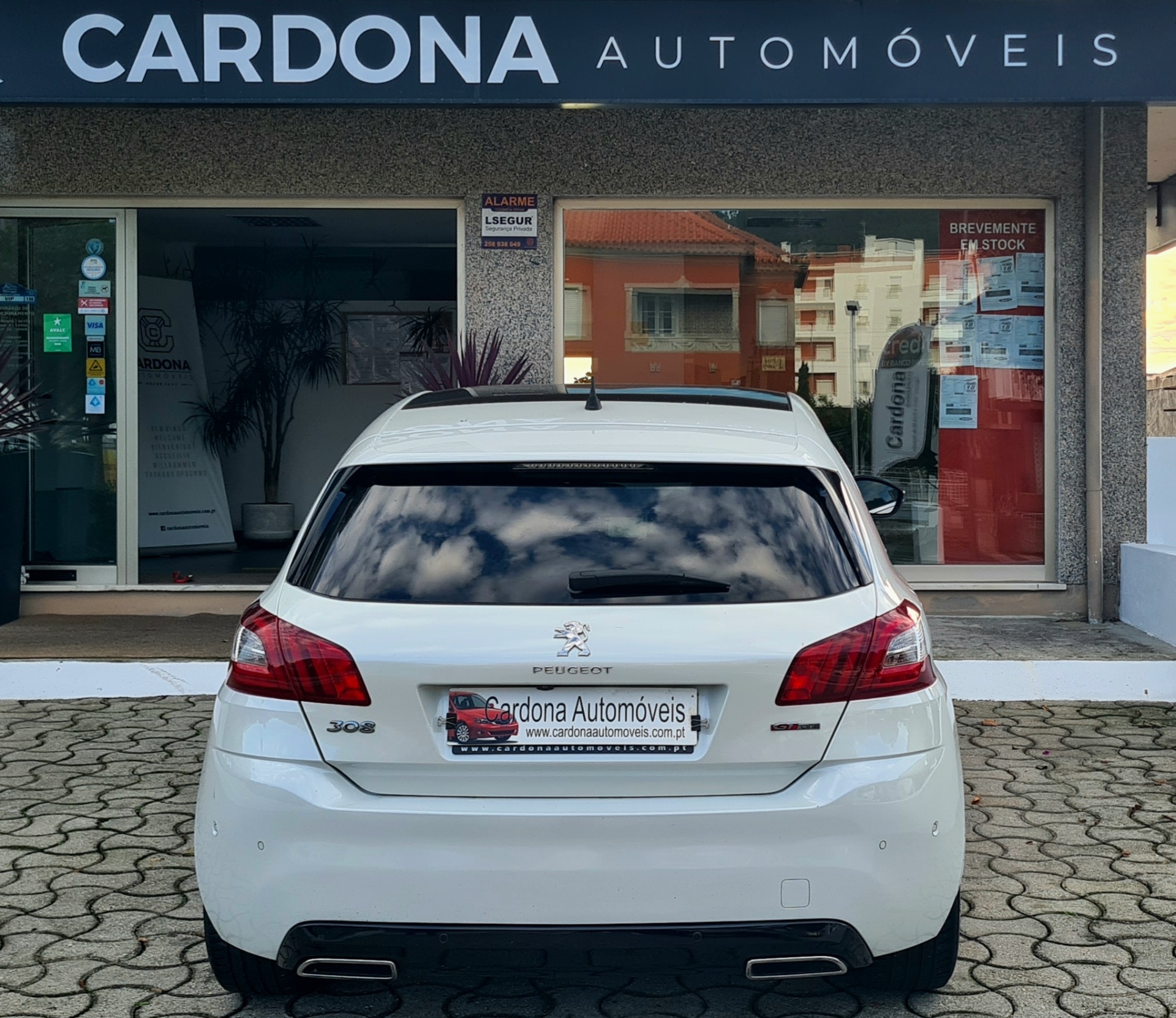 PEUGEOT 308 1.2 GT LINE PEUGEOT 308 1.2 GT LINE