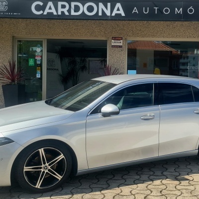 MERCEDES-BENZ A 180 D