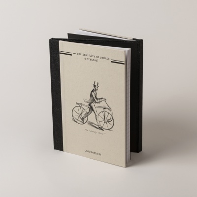 Caderno Duplo "The life you are looking for is in your hands so take off the pedals and take a chance!"