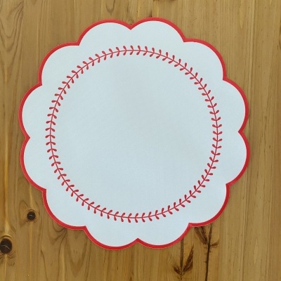 Individual&#x20;de&#x20;mesa&#x20;folhinha&#x20;vermelho&#x20;&#x28;imperme&#x00E1;vel&#x29;