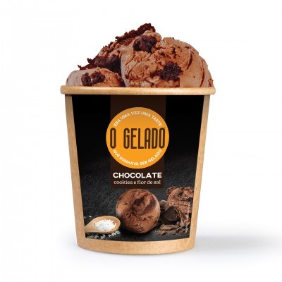 Gelado de chocolate, cookies e flor de sal