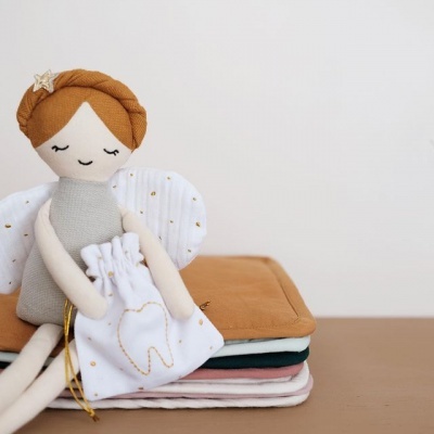 FADA DOS DENTES COM BOLSINHA