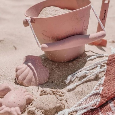 CONJUNTO DE BALDE, PÁ E FORMAS