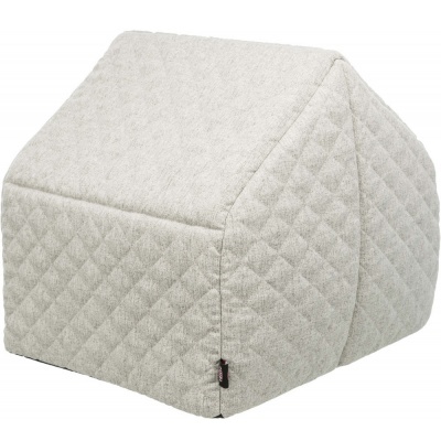 Pufe em forma de casa bege claro com padrão matelassê