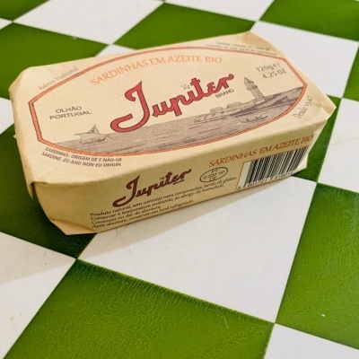 https://loja.castelodemarvao.pt/product/sardinhas-em-azeite-bio-jupiter