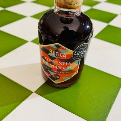 https://loja.castelodemarvao.pt/product/ginjinha-de-marvao-5-cl