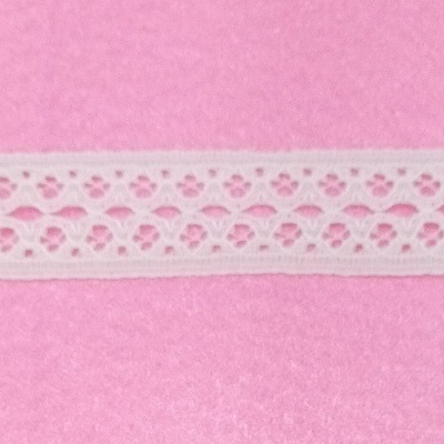 Entremeio de renda branca 20105