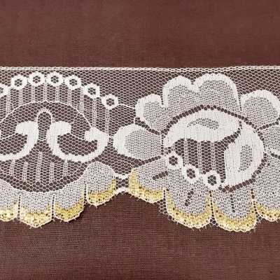 Renda Pérola com rosas e ponta dourada