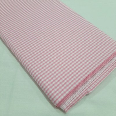 Quadradinhos rosa e branco