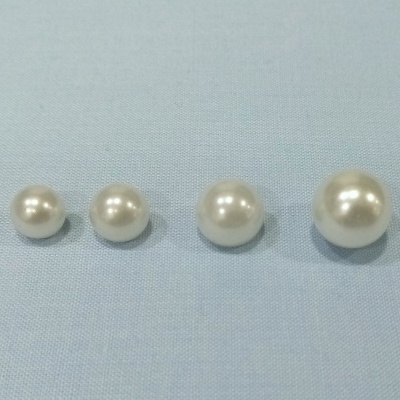 Botão em forma de pérola