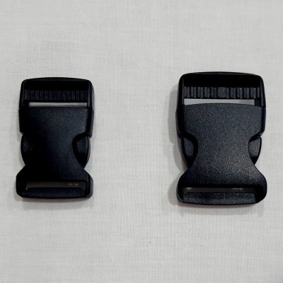 Fivelas de plástico