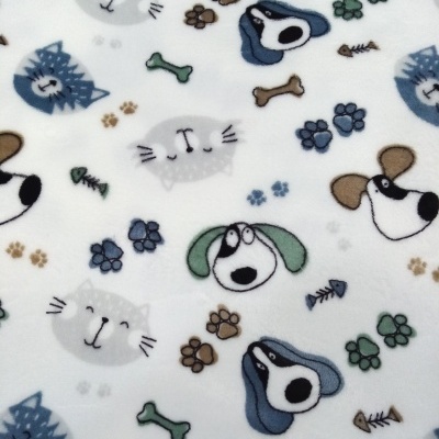 Pelúcia Coralina Dupla Face com cães e gatos