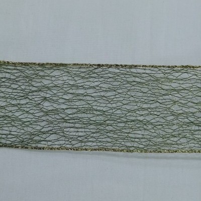 Fita verde rendilhada com dourado com arame larga