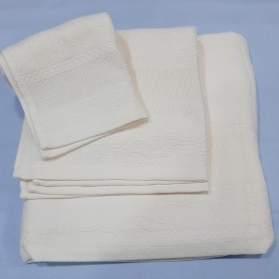 jogo de banho beje com barra para bordar ponto de cruz