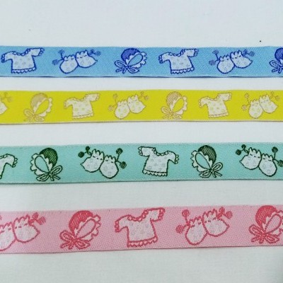 Fita com motivos de bebé