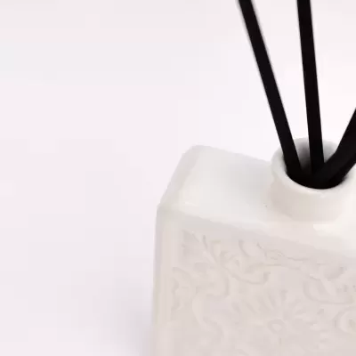 Difusor ALMA - Branco - Jasmim e Tonka - 100ml