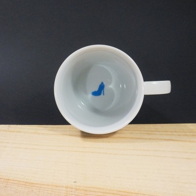 Dona Migalhas (preto & azul) - Caneca