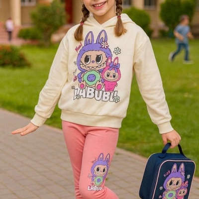 CONJUNTO LABUBU CARDADO (6-12 ANOS)