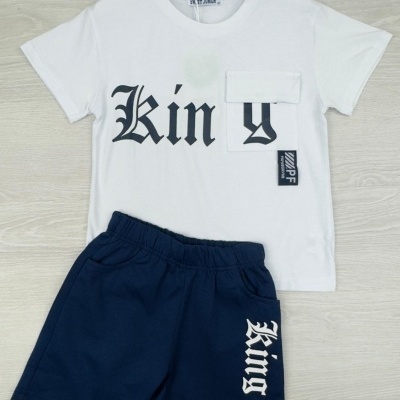 Conjunto infantil com t-shirt branca com texto 'King' e calções azuis com texto 'King'