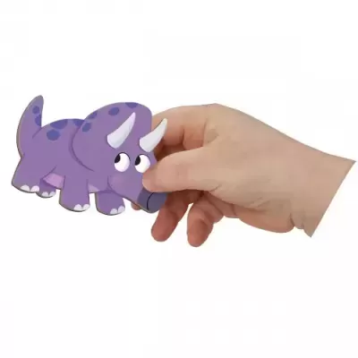 Dedoche dinossauro roxo com chifres segurado por mão
