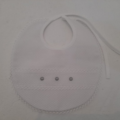 Babete de Piquet com renda