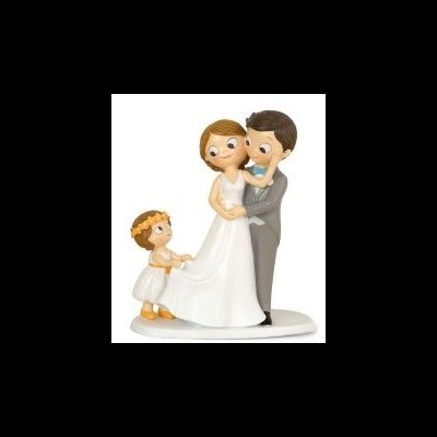 Noivos com menina/menino