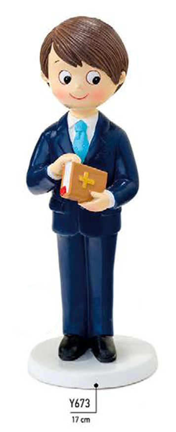 Menino Fato Azul e Bíblia na mão