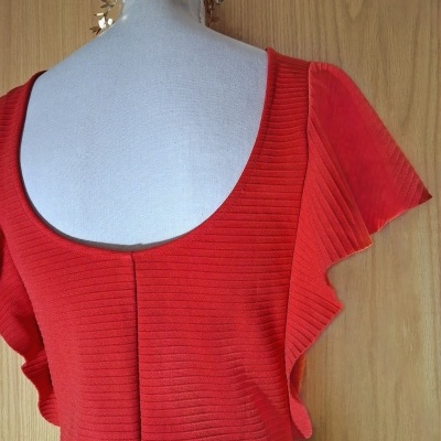 Vestido justo vermelho