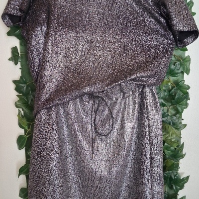 Conjunto blusa e saia