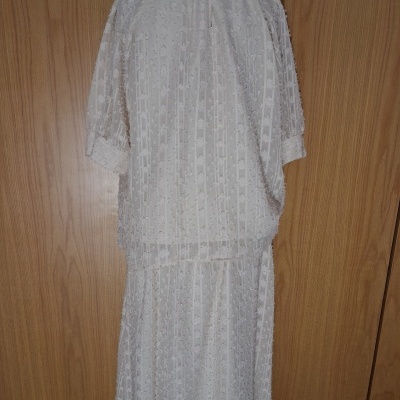 Conjunto blusa e saia