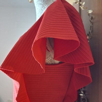 Vestido justo vermelho