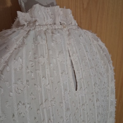 Conjunto blusa e saia