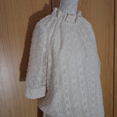 Conjunto blusa e saia