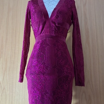 Vestido Renda Bordô