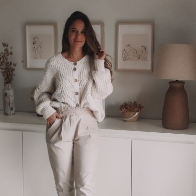 CALÇAS ELÁSTICAS BEGE