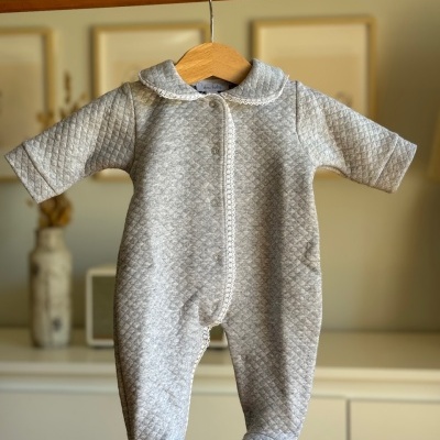 BABYGROW RENDADO CINZA