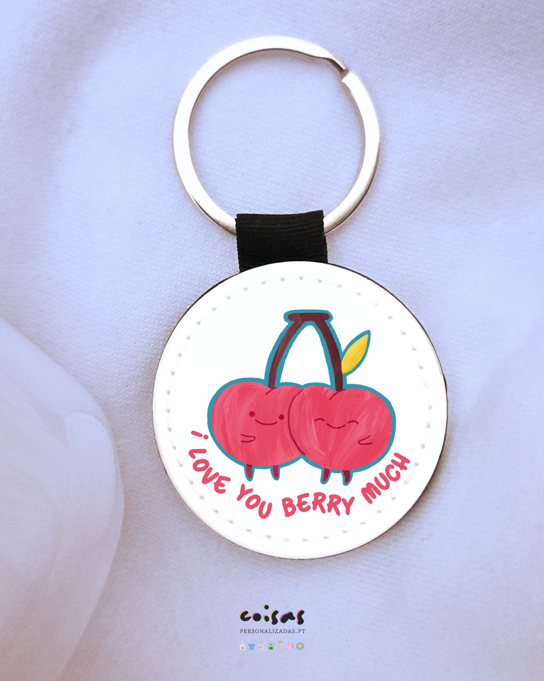 Porta-chaves romântico com ilustração de cerejas e frase divertida