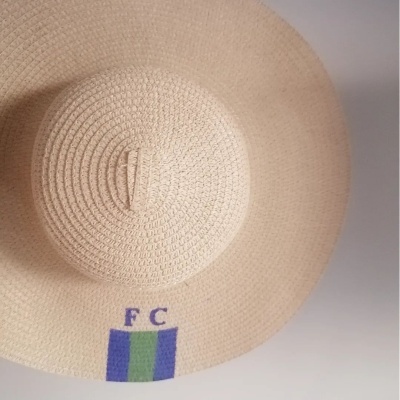 Chap&#x00E9;u&#x20;de&#x20;Palha&#x20;Adulto&#x20;com&#x20;Iniciais&#x20;&#x2013;&#x20;Pintado&#x20;&#x00E0;&#x20;M&#x00E3;o&#x20;e&#x20;Personalizado