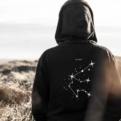 Hoodie&#x20;Personalizada&#x20;Constela&#x00E7;&#x00F5;es&#x20;&#x2013;&#x20;Mulher