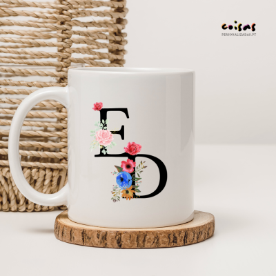 Caneca&#x20;Personalizada&#x20;em&#x20;Cer&#x00E2;mica&#x20;&#x7C;&#x20;Iniciais&#x20;em&#x20;5&#x20;Cores