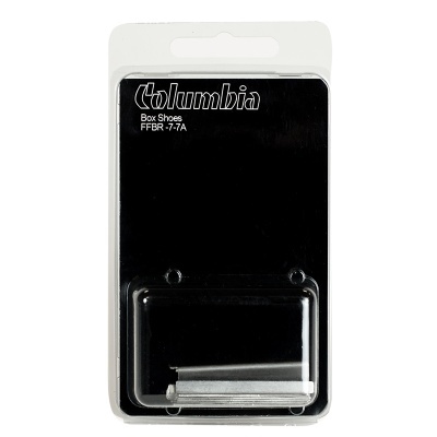 Embalagem preta e transparente com ologótipo Columbia e caixas metálicas cilíndricas pequenas