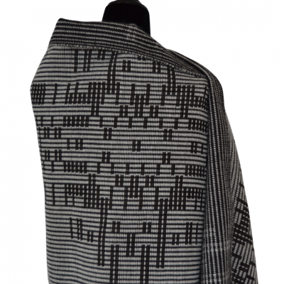 17. Cachecol tecido manualmente