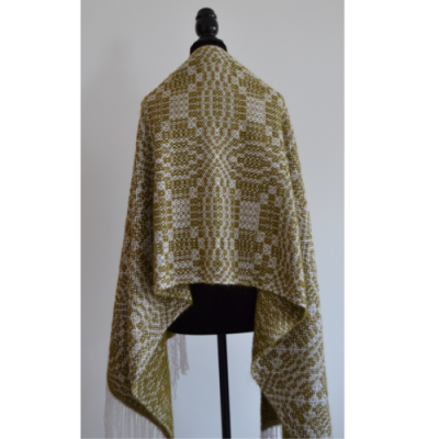 6. Cachecol tecido manualmente