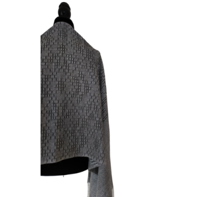 13. Cachecol tecido manualmente