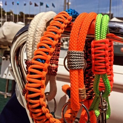 Coleira com cabos naúticos